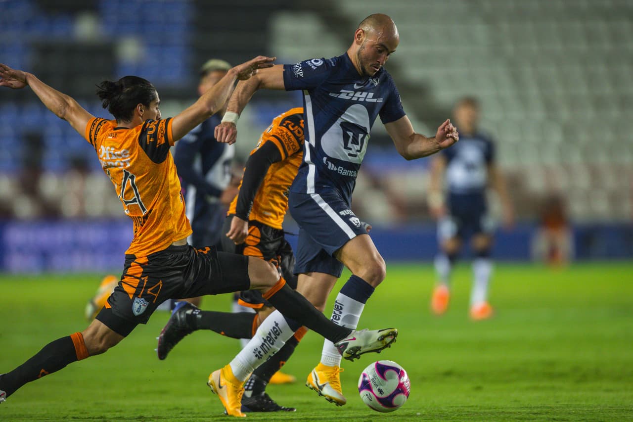 Con goles de Juan Pablo Vigón y Erick Aguirre, Pumas y pachuca no se pueden quedar con la victoria y se conforman con un punto.