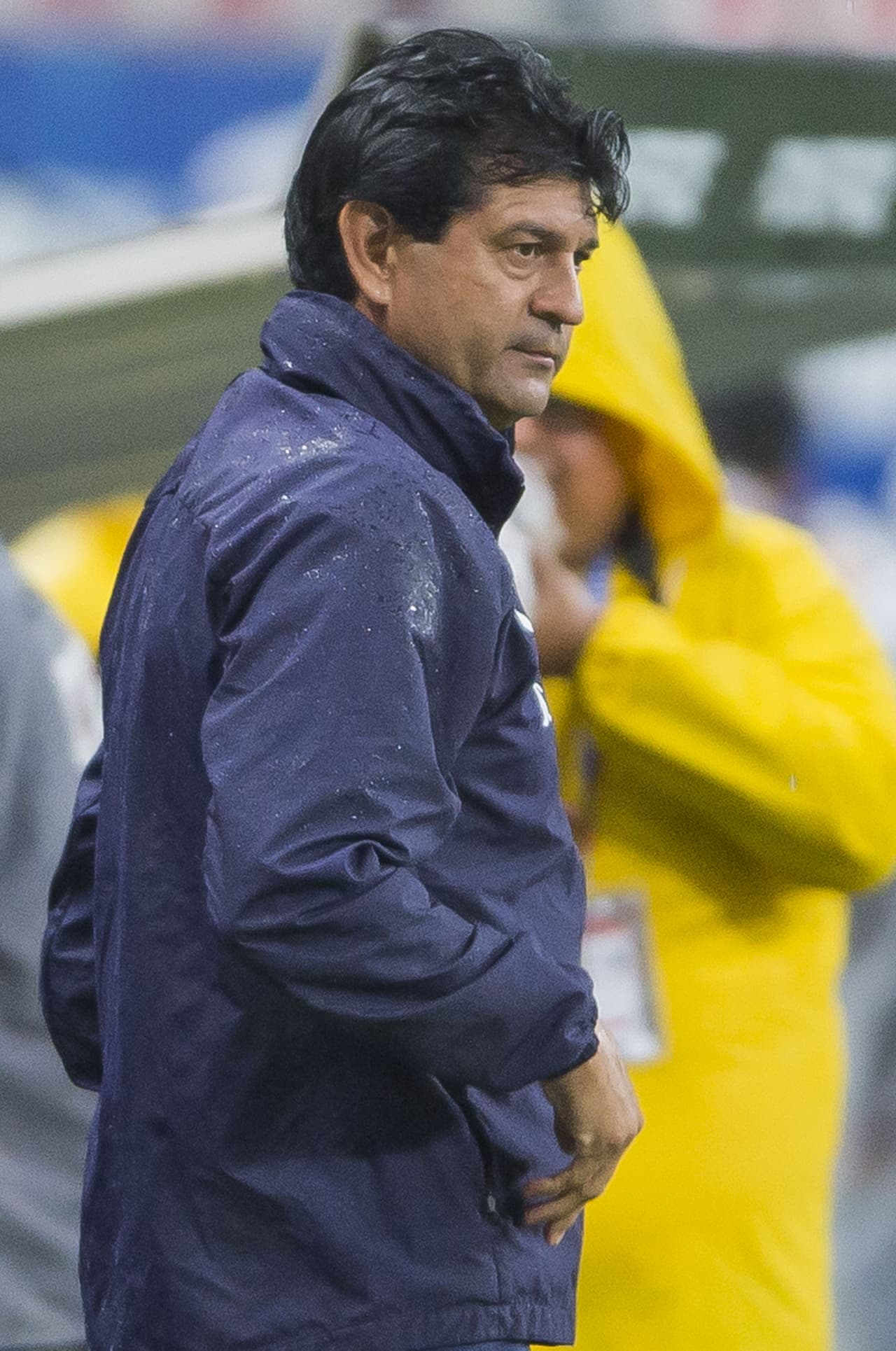 Allí apareció la mano del técnico con un cambio para ponerse más ofensivo en la idea de la victoria.