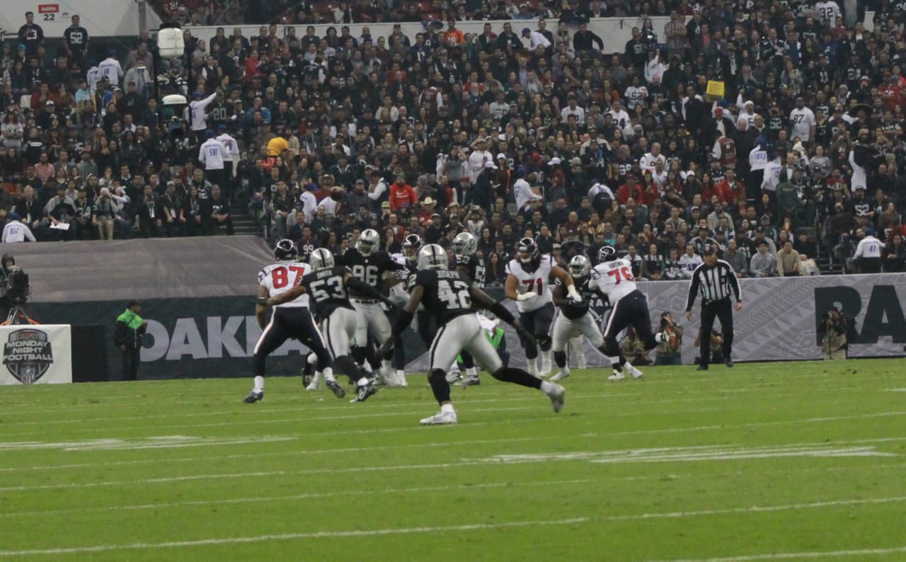 Te presentamos las mejores imágenes que nos dejó el juego entre Raiders y Texans en la cancha del estadio Azteca de la ciudad de México.