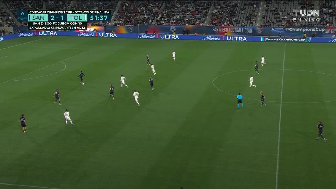 ¡GOL!  anota para San Diego. Anders Dreyer