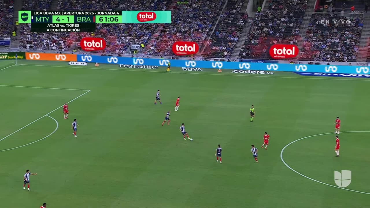 ¡GOL!  anota para Monterrey. Lucas Ocampos