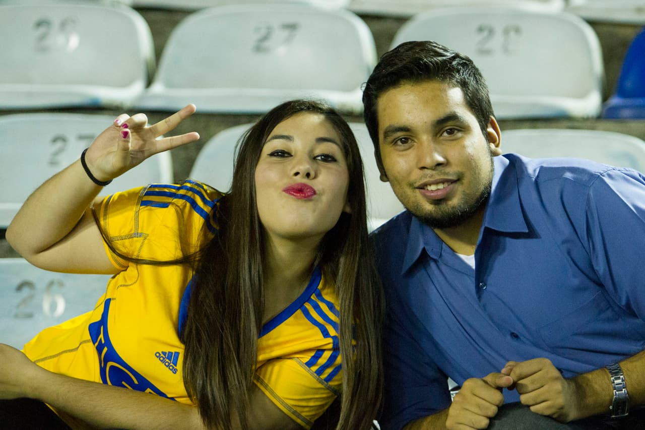 Colorido de afición en la ida de cuartos