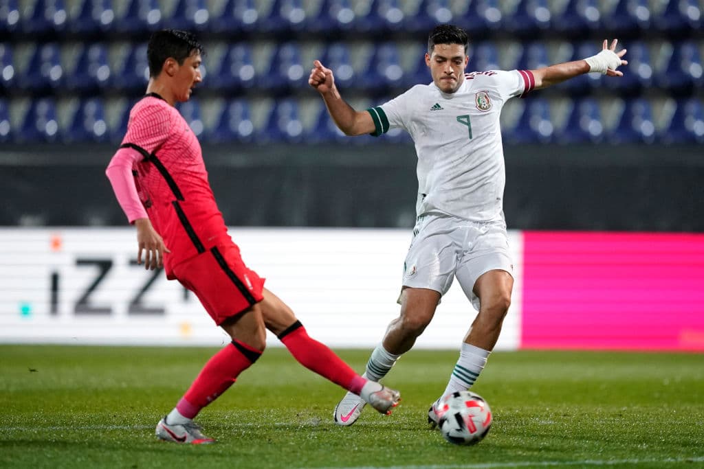 Corea del Sur abrió el marcador a los 20’ de juego. Apareció Raúl Jiménez (67’) para marcar el empate. Un par de minutos después Antuno (69’) dio vuelta al marcador y Salcedo (70’) marcaba el tercero para México. Al 87’ Kyung -won hizo el segundo de los asiáticos.