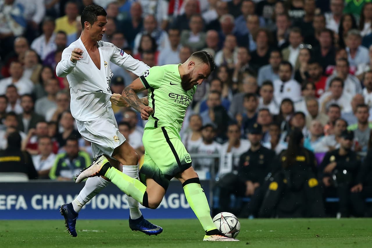 El juego aguerrido de los defensores del Manchester City fue bien soportado por los atacantes del Madrid que salieron determinados a sacar la victoria en casa.