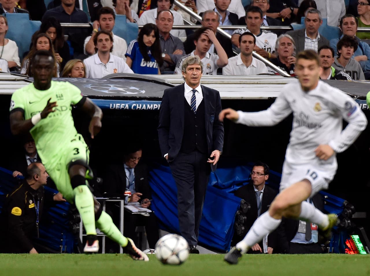 Pellegrini observaba como se le escapaba la gloria con el pasar de los minutos pues está viviendo sus últimos juegos al frente del City y llegar a una final de Champions sería histórico para el club.