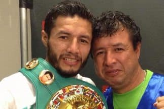 Jhonny junto a su hermano Miguel Ángel (Foto: twitter)