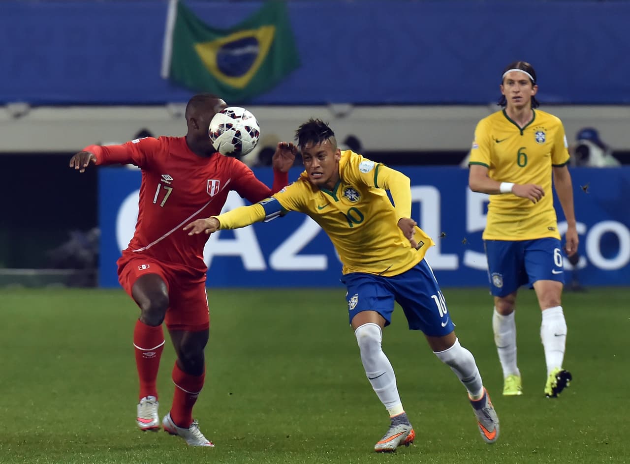La figura del partido fue Neymar, quien en el primer tiempo nos regaló dos ‘bellos’ sombreritos que se llevaron las palmas de los presentes.