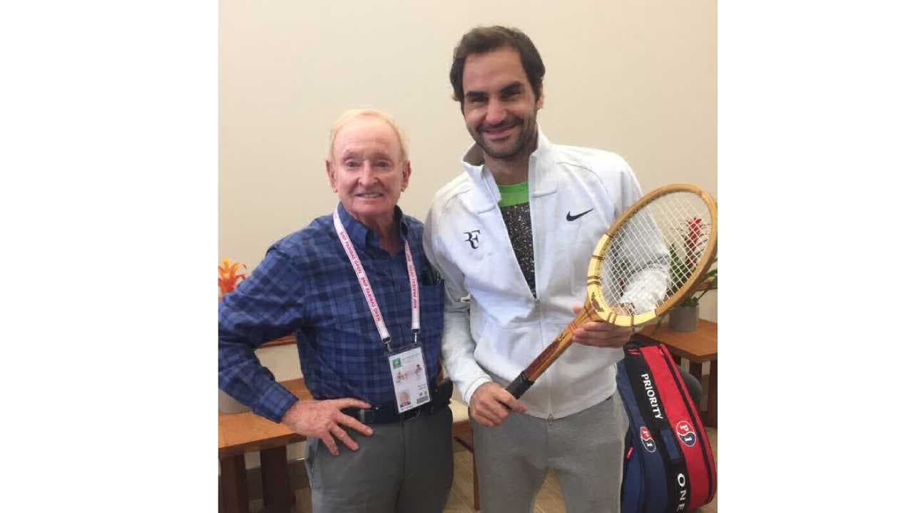 Laver 'premió' a Federer: "Para el mejor"