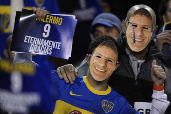 La afición de Boca Juniors llenó el estadio para el duelo ante Banfield con el simple deseo de despedir a su ídolo.