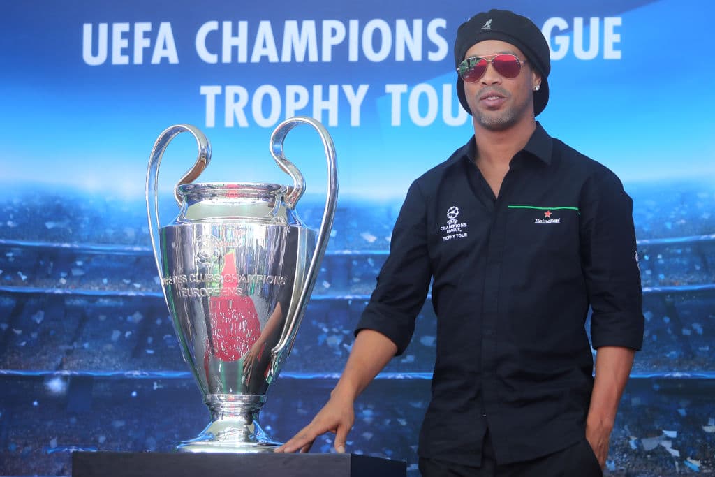 Por otra parte, Ronaldinho fue embajador del trofeo de la UEFA Champions League previo a la final de Kiev el pasado 26 de mayo.