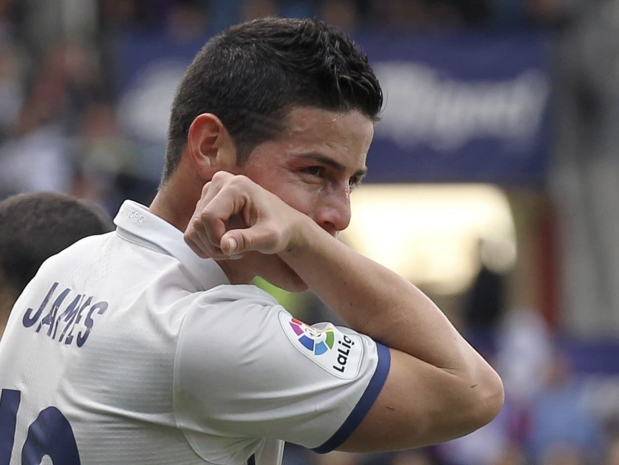 El colombiano James Rodríguez se gana de a poco la confianza de Zidane demostrando su facilidad para acoplarse al equipo ya sea como delantero por los extremos o como volante.