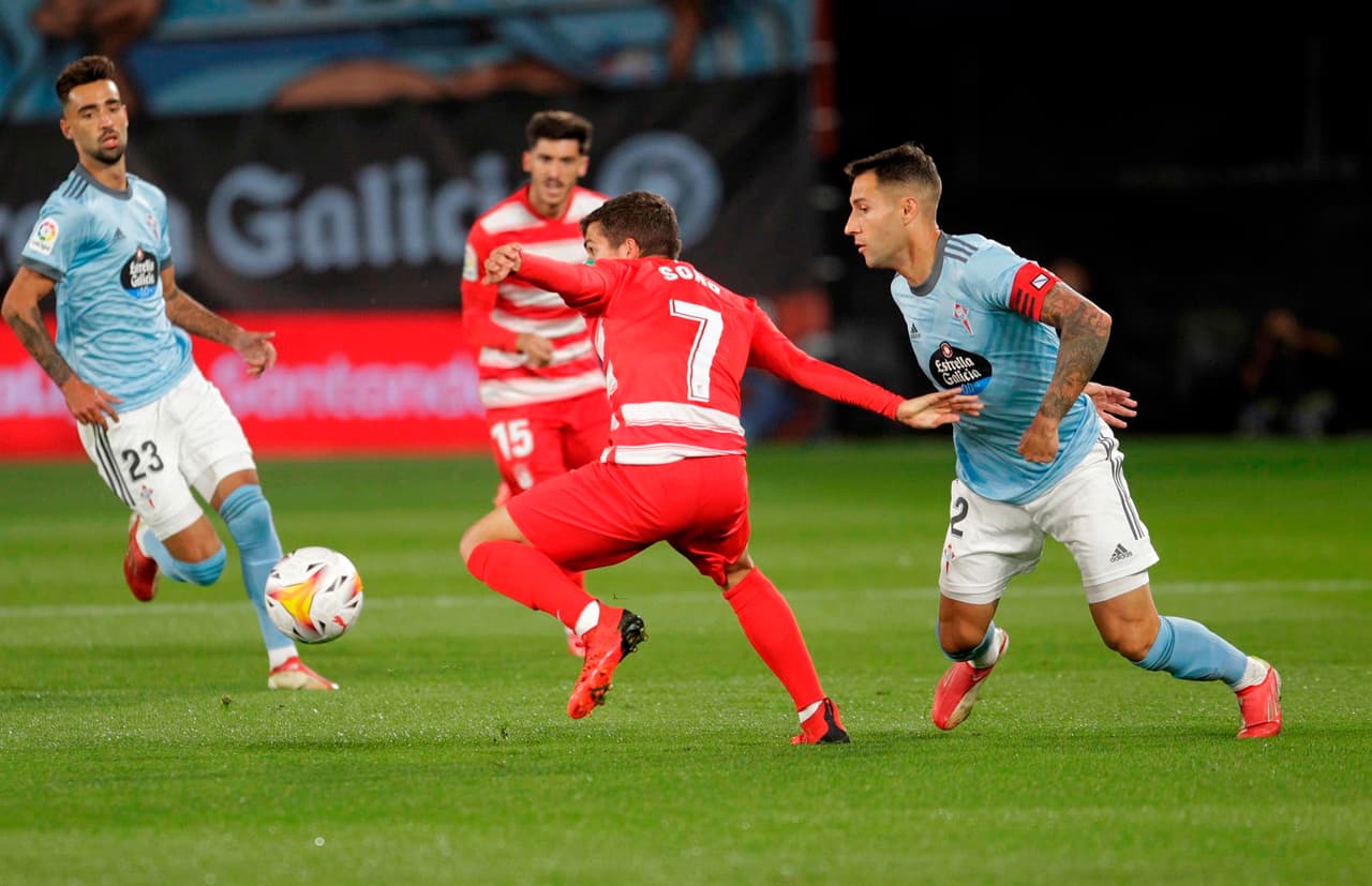 Celta de Vigo salva el partido al minuto 90+4' gracias al gol de Denis Suárez ante Granada al cierre de la séptima Jornada en La Liga. Iago Aspas tuvo la oportunidad en un penalti de poner a los celestes arriba en el marcador, pero Maximiano adivina el tiro y, posteriormente sale lesionado: el mexicano Nestor Araújo jugó 86' minutos del encuentro.