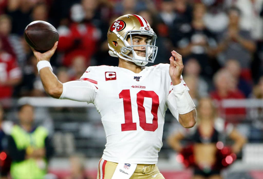 Los 49ers se confirman como candidatos al título, vencen 28-25 a los Cardinals que al final complicaron al equipo de Garoppolo.