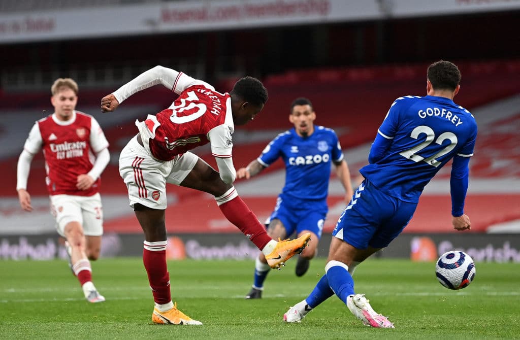 Con un vergonzoso autogol del portero Bernd Leno, el Arsenal cae 0-1 en casa frente al Everton.