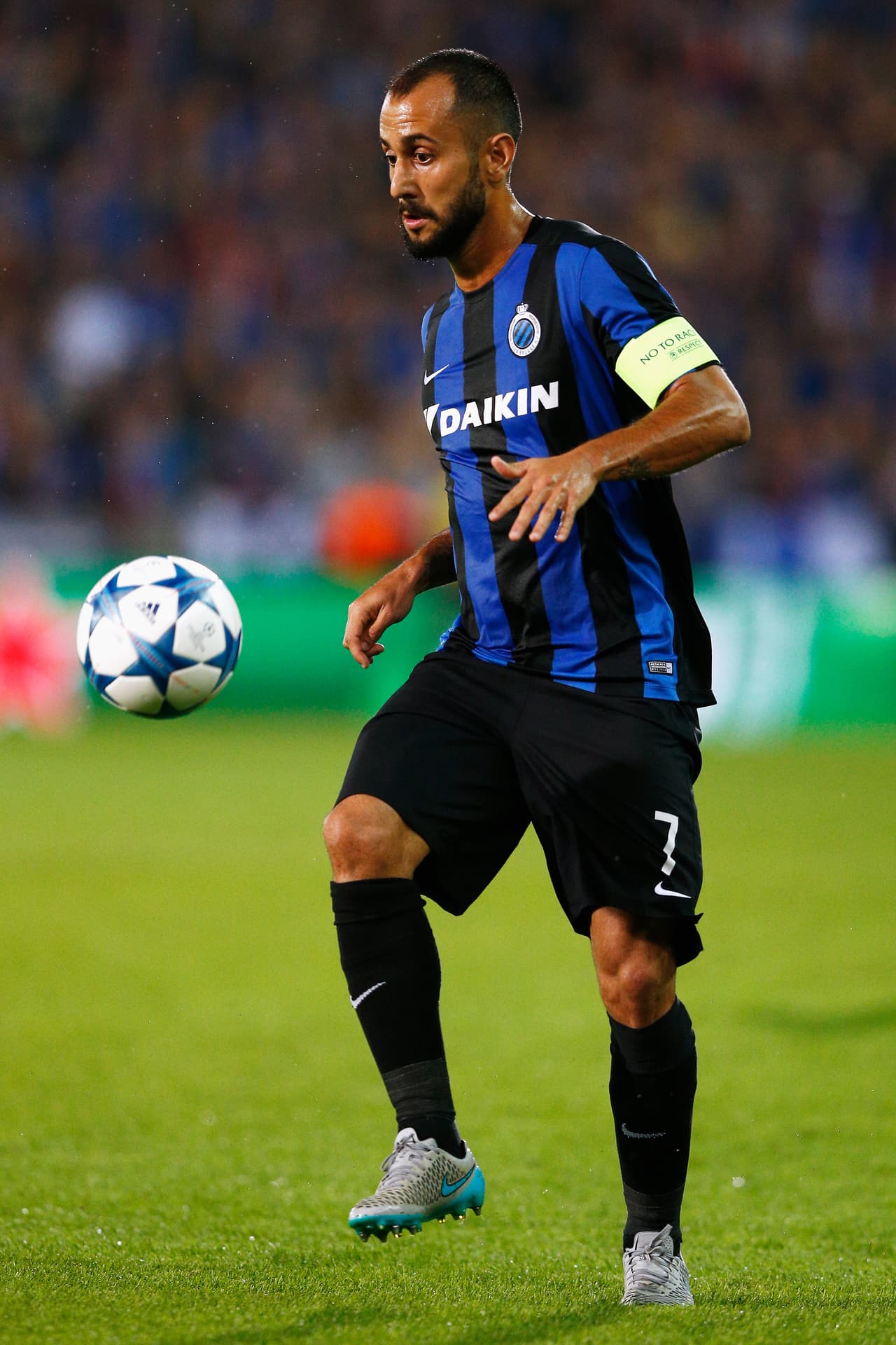 Cruz Azul tuvo un mal Apertura 2015 quedando fuera de la liguilla, y si fuera poco cumplió 18 años sin ser campeón, ahora en este Clausura 2016 busca regresar a los primeros planos del fútbol mexicano y así lograr el ansiado título. Así que para esto Tomas Boy hizo una limpia en el equipo y solo llevó a la Máquina a tres jugadores; Joffre Guerrón, Aldo Leao y del ex jugador del Barcelona, Víctor Vázquez.