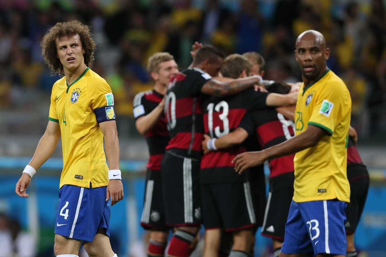 David Luiz fue de los más señalados por el colapso de Brasil, aunque ha logrado sobreponerse del mal trago y sigue siendo considerado como jugador de selección.