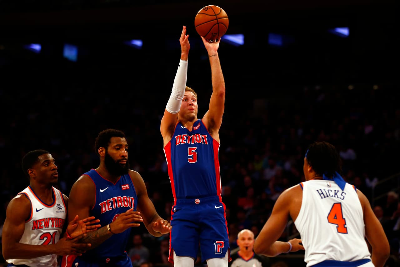 Pistons 115-89 Knicks: Detroit se quedó con el último cupo a playoffs del Este llegando a 41 triunfos en los recientes juegos. Luke Kennard (27 puntos) fue el que más brilló para el quinteto visitante en el Madison Square Garden.