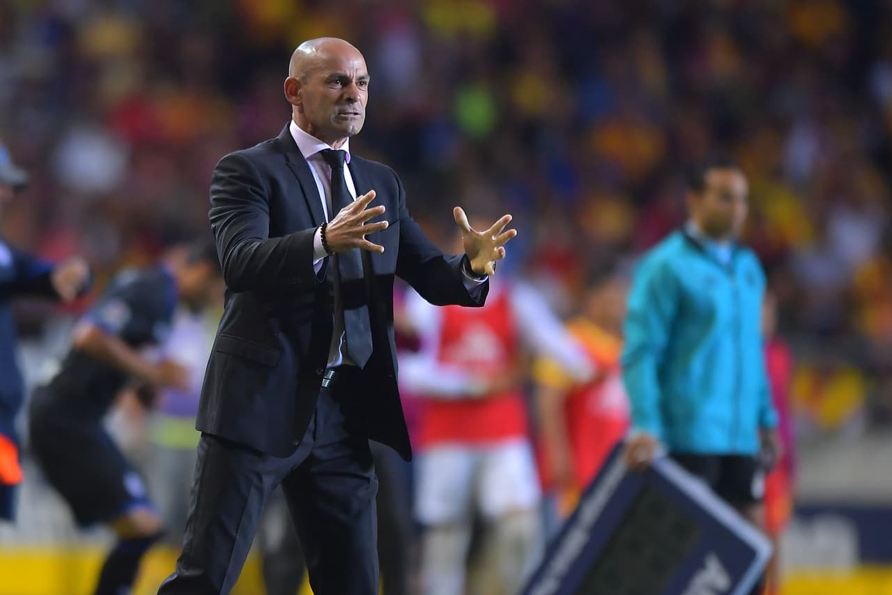 'A punto de perder los estribos con sus jugadores’.