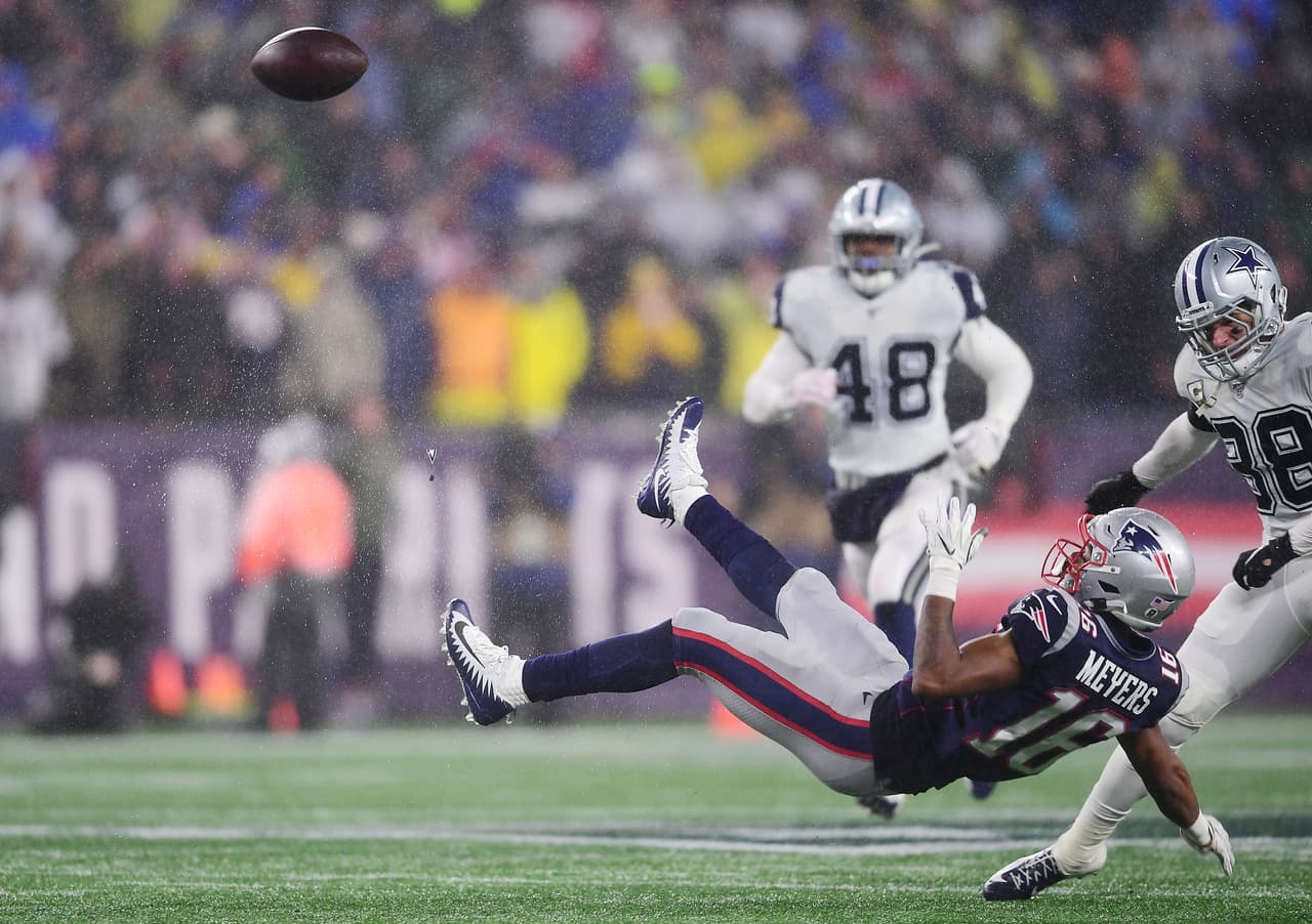 En una noche complicada en Gillette Stadium por las condiciones climáticas pero New England se impone a los Dallas Cowoboys en un gran partido.