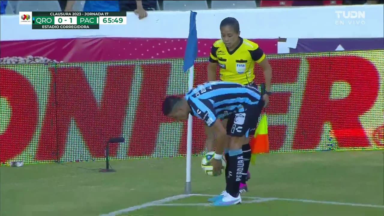 ¡TIRO ATAJADO! disparo por Raúl Zúñiga.