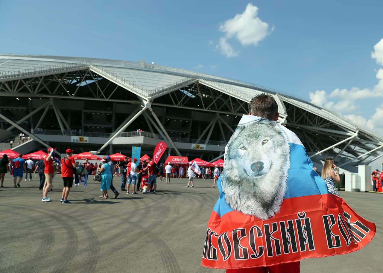 Rusos y uruguayos vivieron con gran emoción la previa y el partido del grupo A entre sus países en el Samara Arena. Aunque los locales fueron más en número, los sudamericanos no se quedaron atrás.