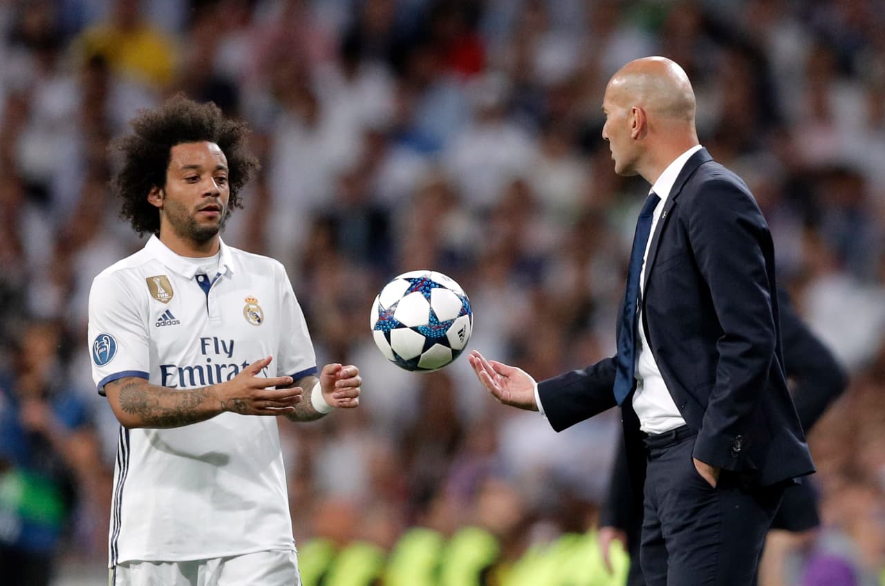 Lateral izquierdo: Marcelo