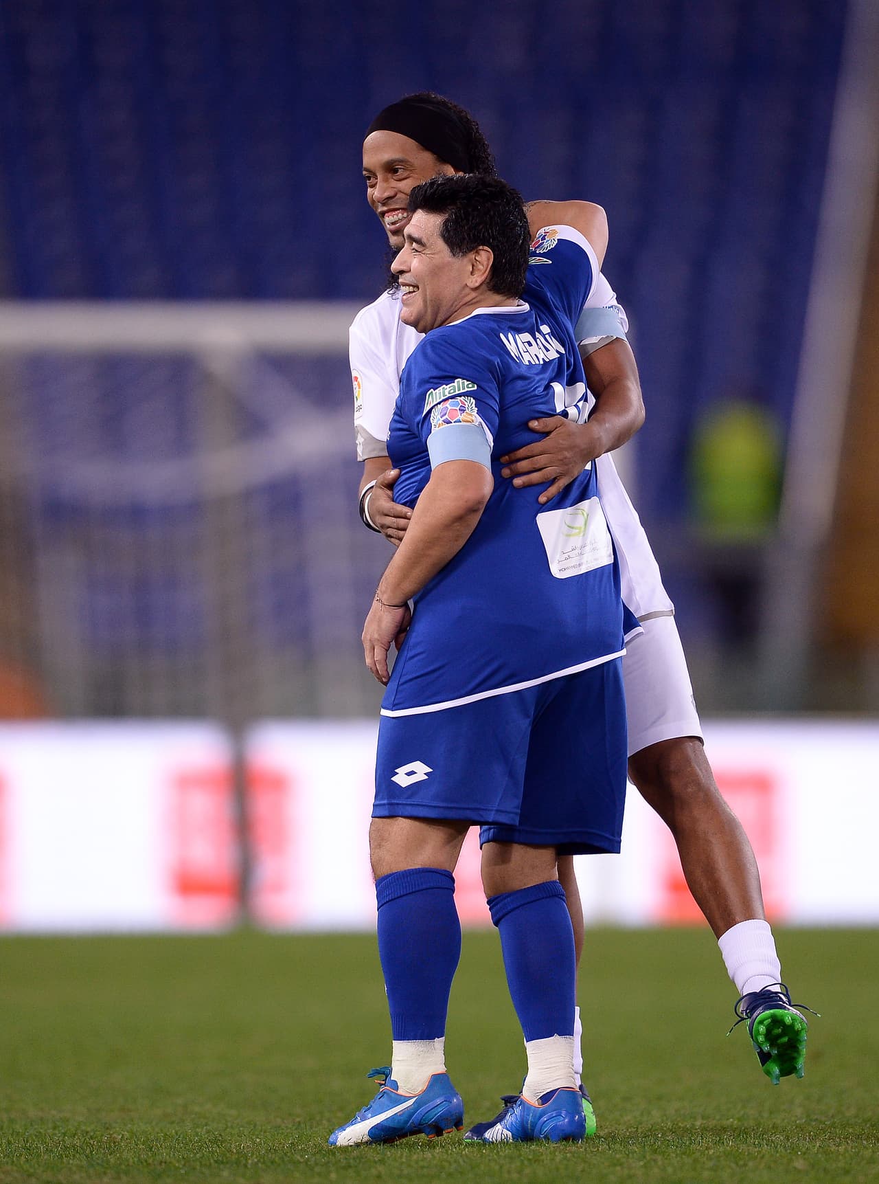 Se cerró así un importante evento benéfico que logró reunir en el césped del Olímpico a más de 30 grandes leyendas del fútbol, que enviaron un mensaje de paz y unidad directo a todo el mundo.