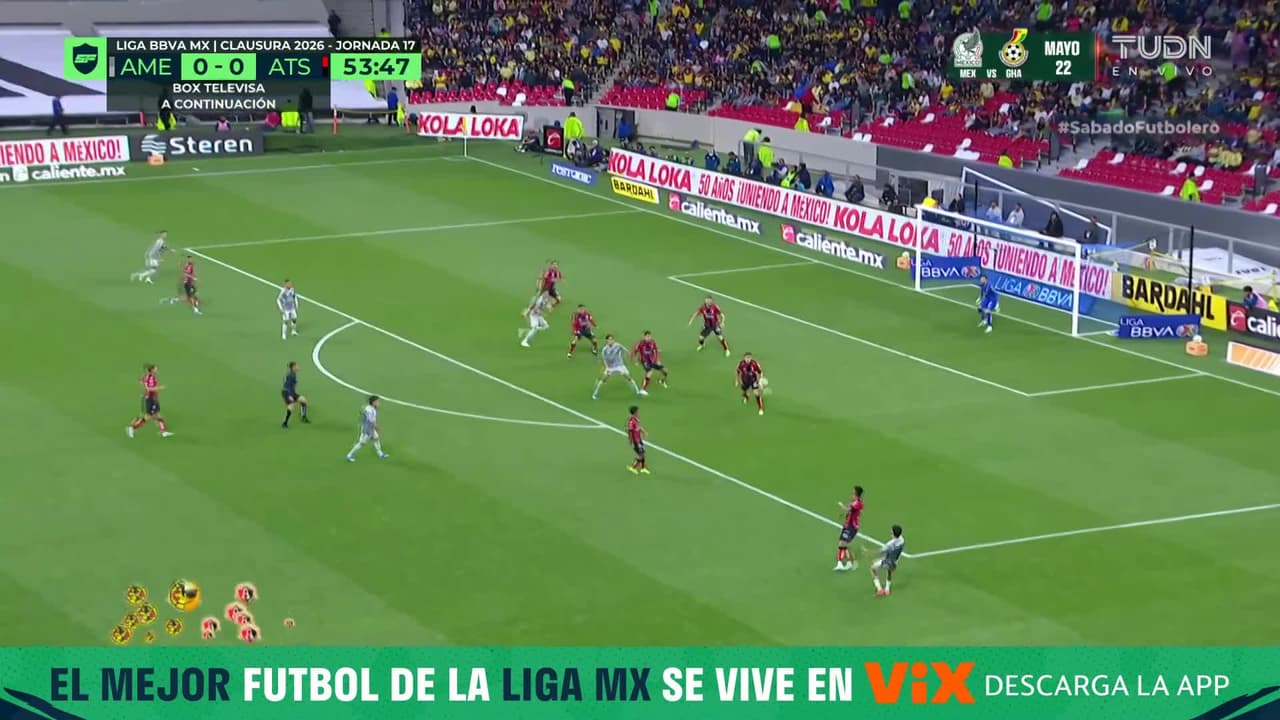 ¡Israel Reyes se pinta de amarillo! Se marca una falta sobre Aguirre