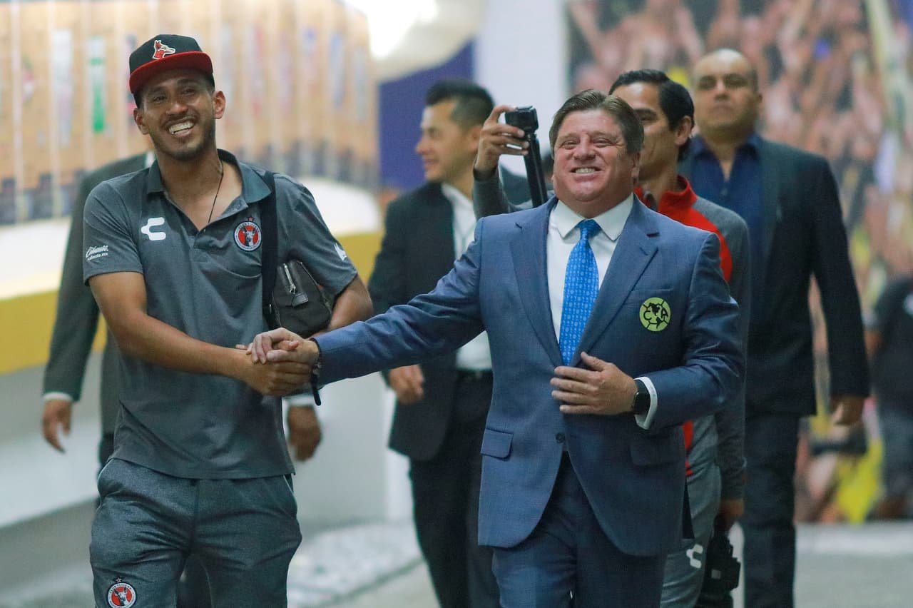 El color de las aficiones y la llegada de América y Tijuana en pos de un boleto a la Final de la Copa MX en partido celebrado en el Estadio Azteca por las Semifinales.