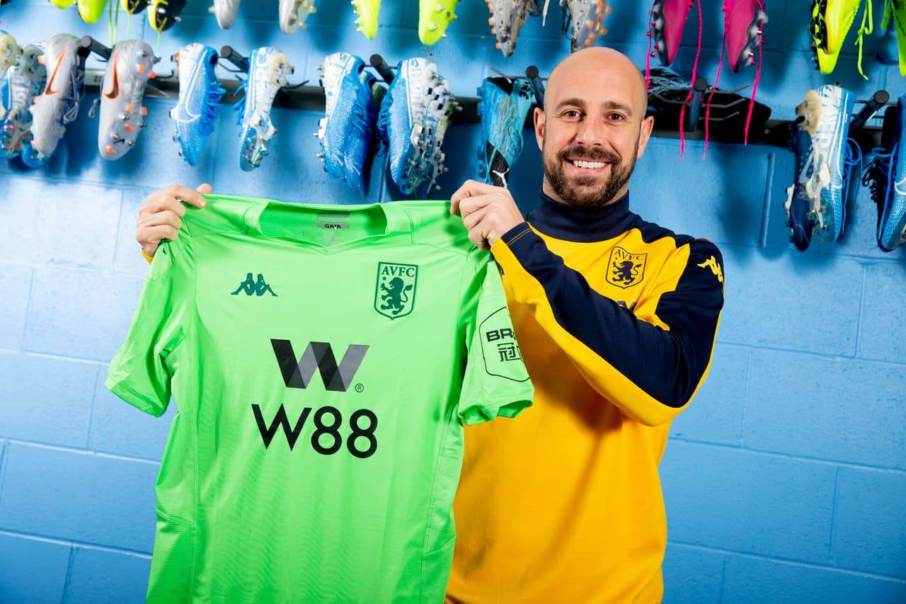 Ha fichado por seis meses, en junio tiene que regresar al Milan.