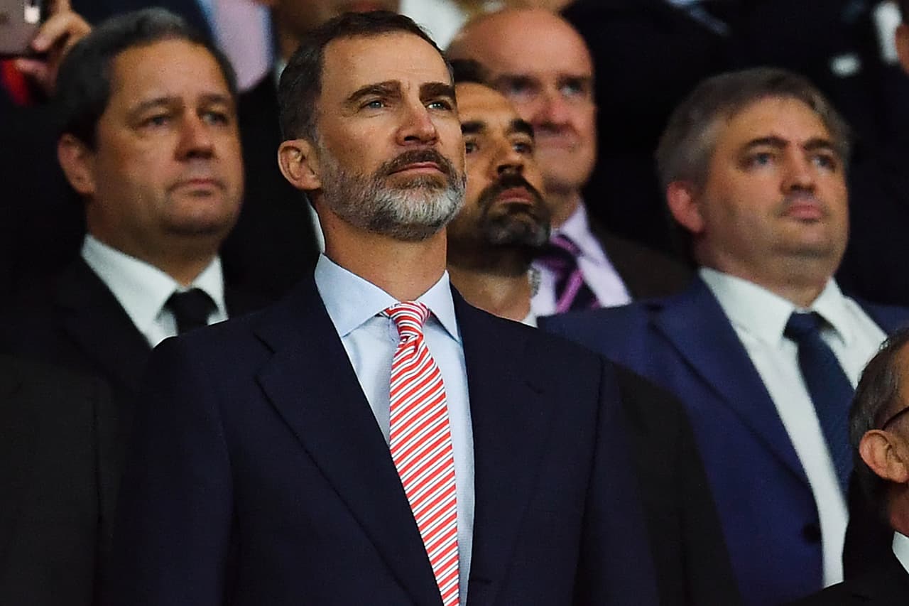 El Rey Felipe de España confesó desde niño su amor al Atlético de Madrid, aunque ya de adulto elude en tema.