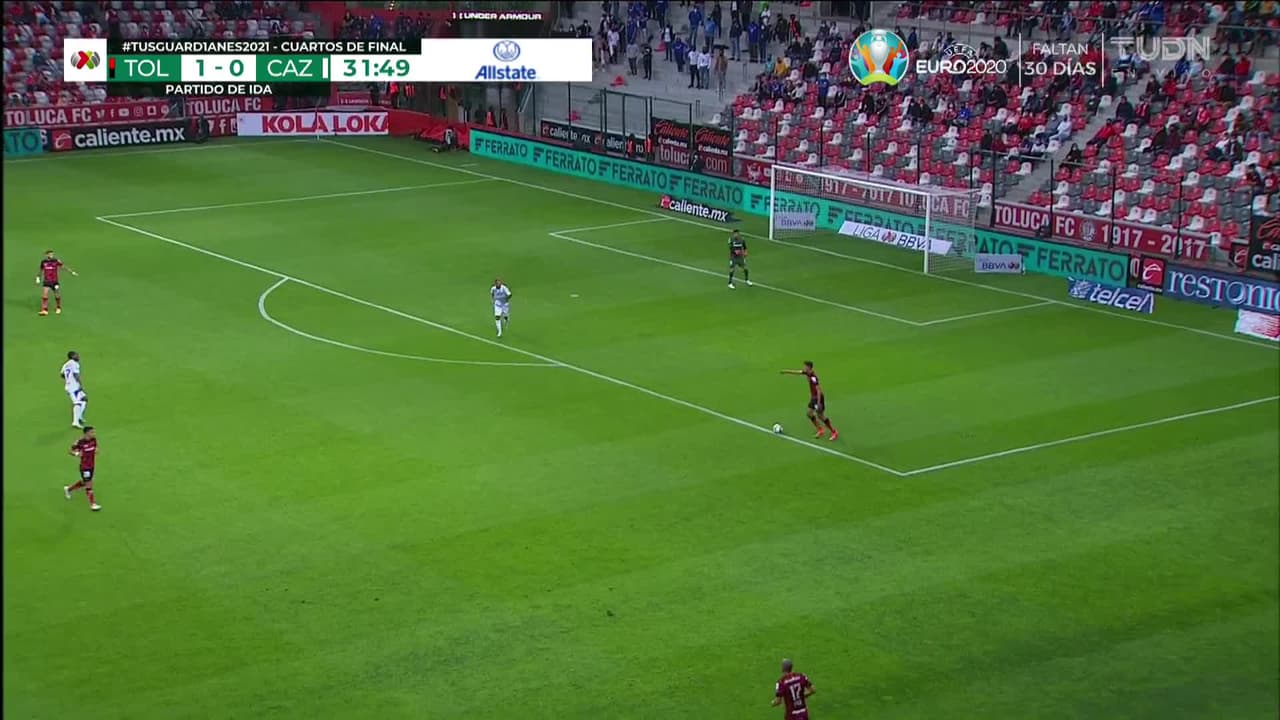 ¡TIRO ATAJADO! disparo por Kevin Castañeda.