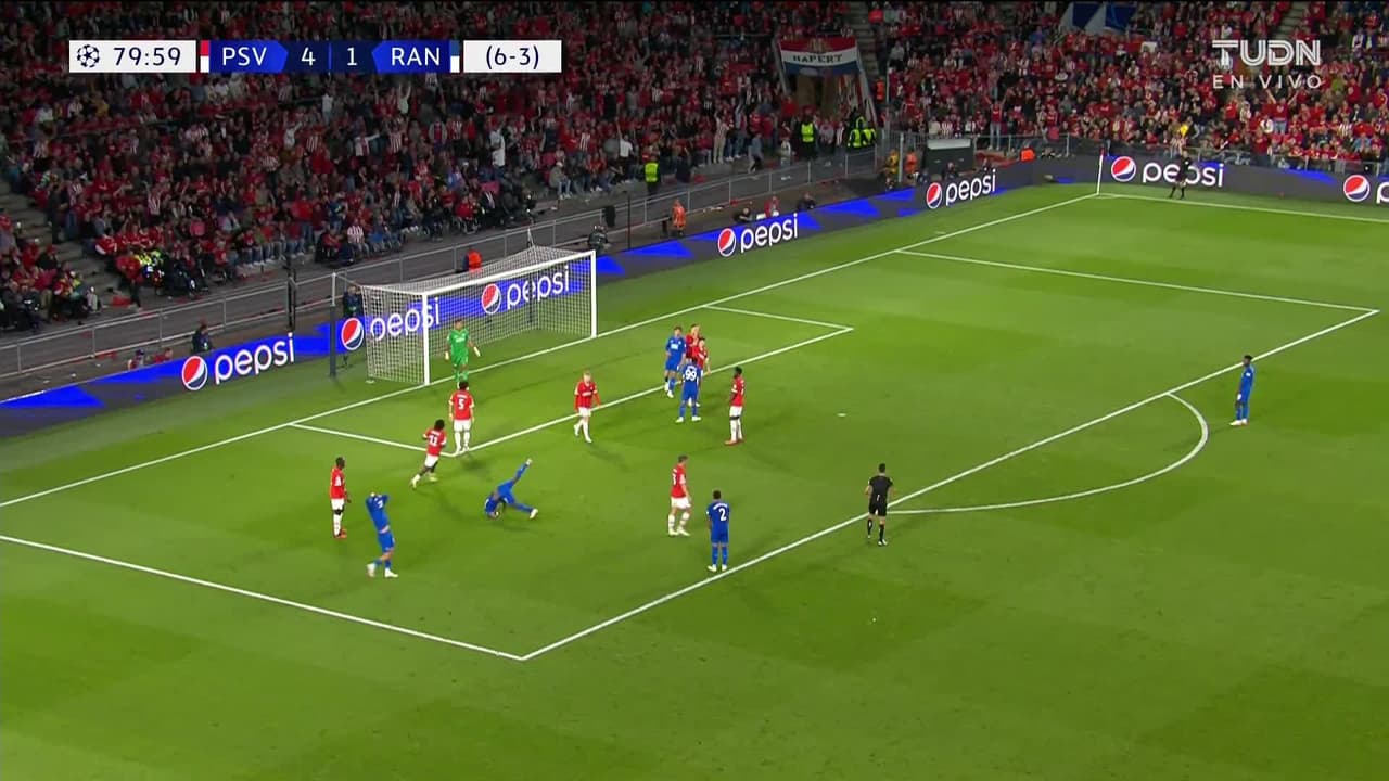 ¡TIRO ATAJADO! disparo por Danilo.