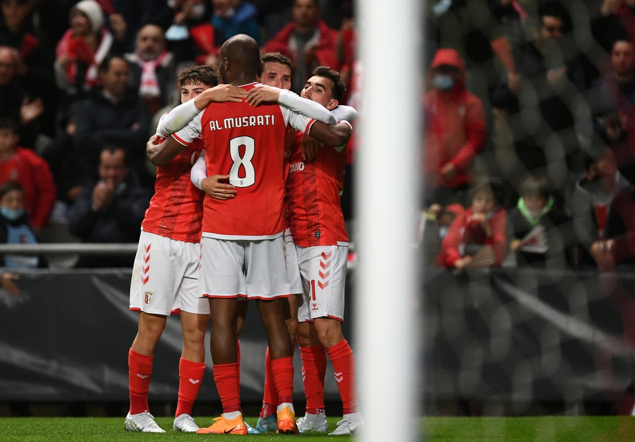 En Londres, los Hammers y Lyon igualaron y dejaron todo para el partido de vuelta, mientras que en Portugal, el Braga venció al Rangers de Escocia.