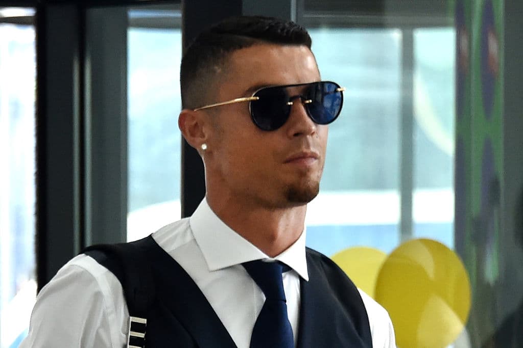 Cristiano Ronaldo llegaría a Juventus de Turín y el sitio web Tuttosport se comunicó con una inmobiliaria que dijo que el portugués tiene una cita para ver una mansión de la zona.