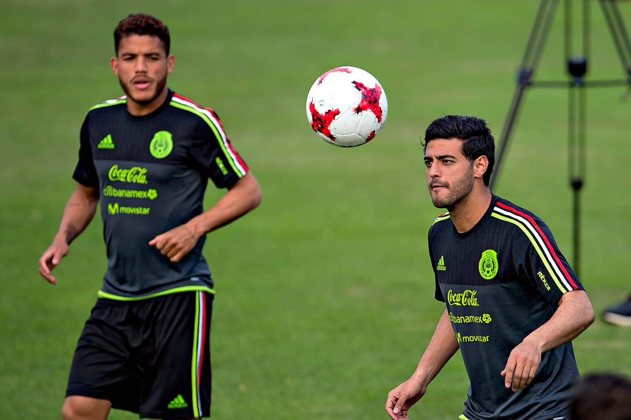 Jonathan Dos Santos (Villarreal C.F.) y Carlos Vela (Real Sociedad) - La Selección de México ya está completa y prepara los duelos ante Costa Rica, este viernes, y Trinidad y Tobago, el martes, por el hexagonal final de la eliminatoria a Rusia 2018.