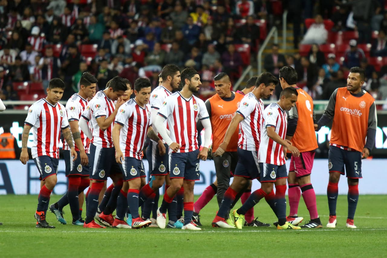Chivas de Guadalajara vive su peor pesadilla apenas a un año de una campaña avasalladora, cuando fueron campeones. Ahora, son antepenúltimos con apenas cuatro puntos de 18 posibles.