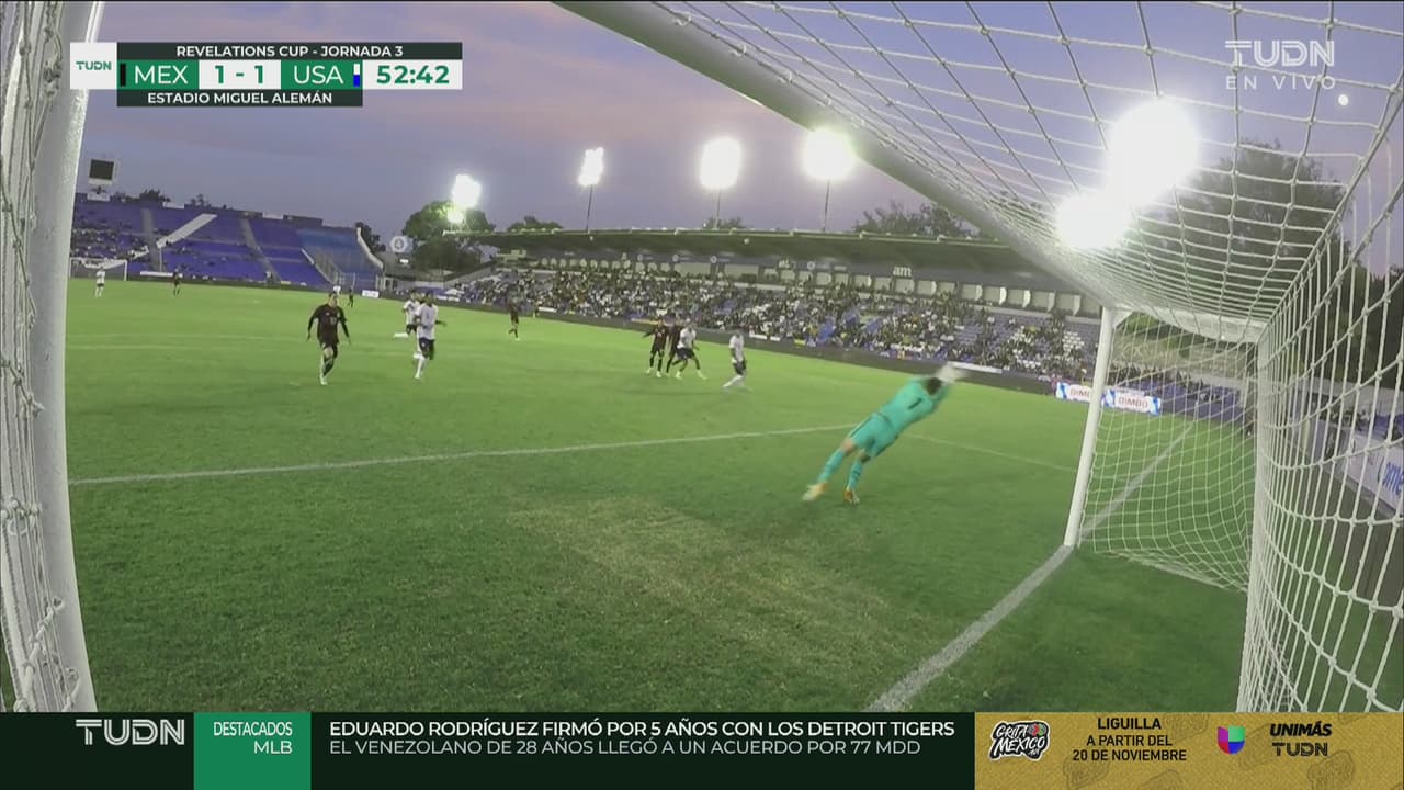 Gabriel Slonina está brillando bajo los tres postes tras el cañonazo de Bryan González