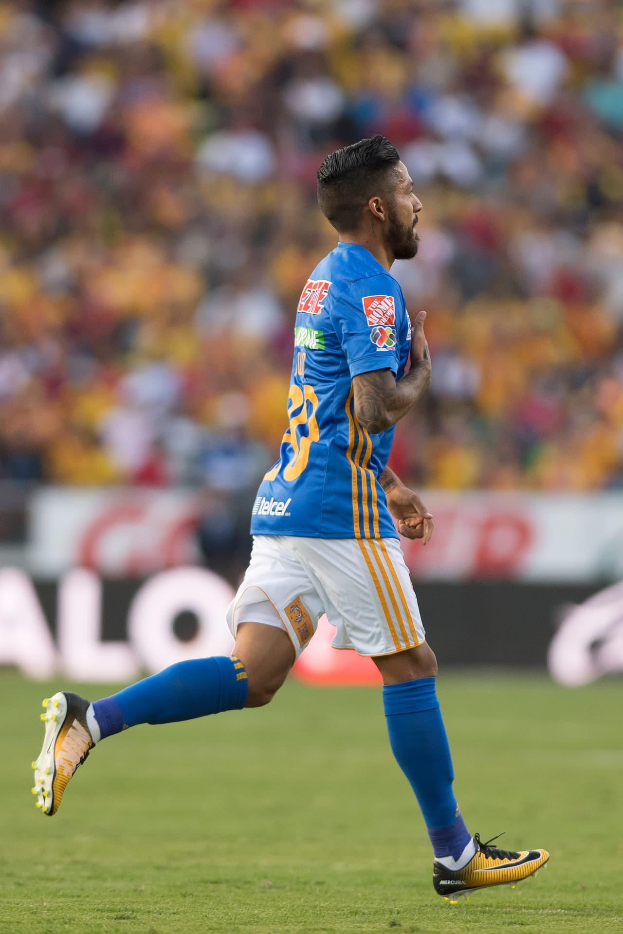 010 Javier Aquino. Equipo: Tigres. Puntos Totales: 49 Costo: $8.3 millones