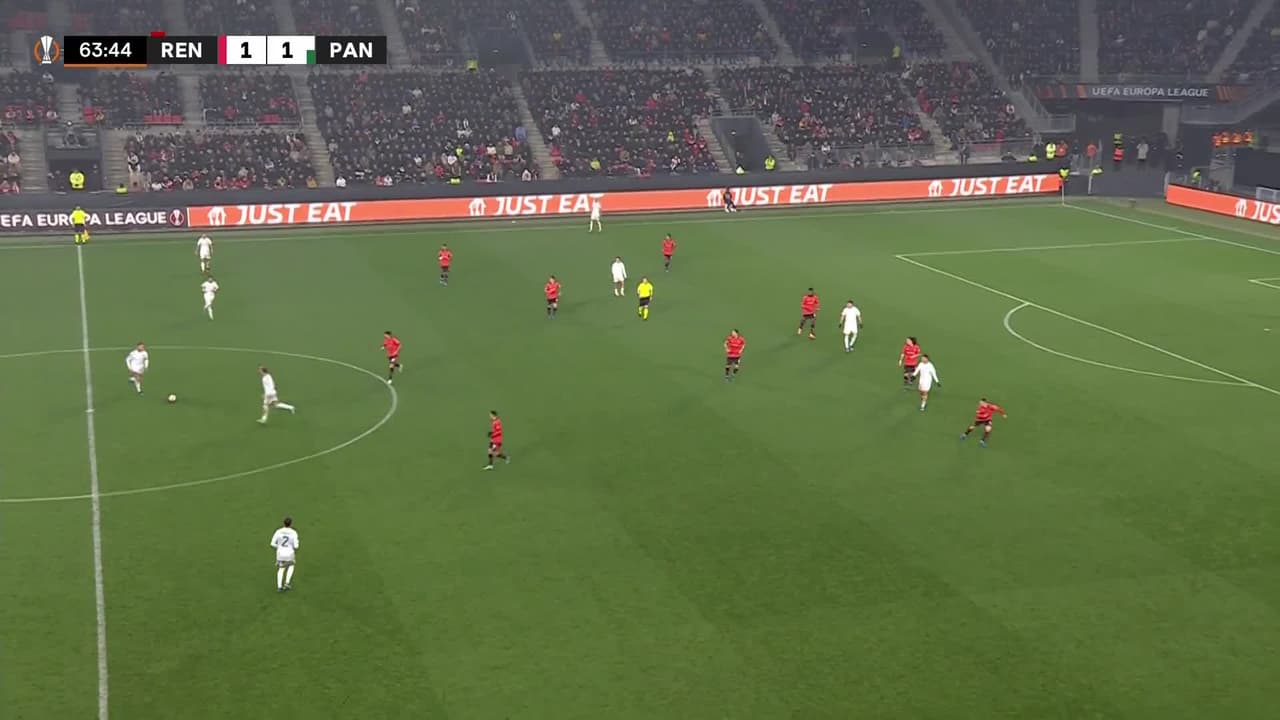 ¡GOL!  anota para Rennes. Ibrahim Salah