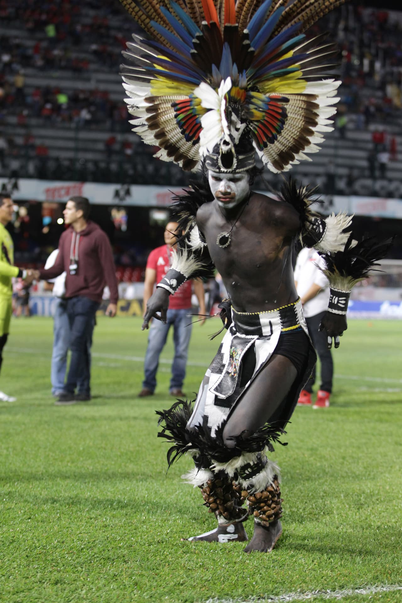 El colorido de la afición en la Jornada 10