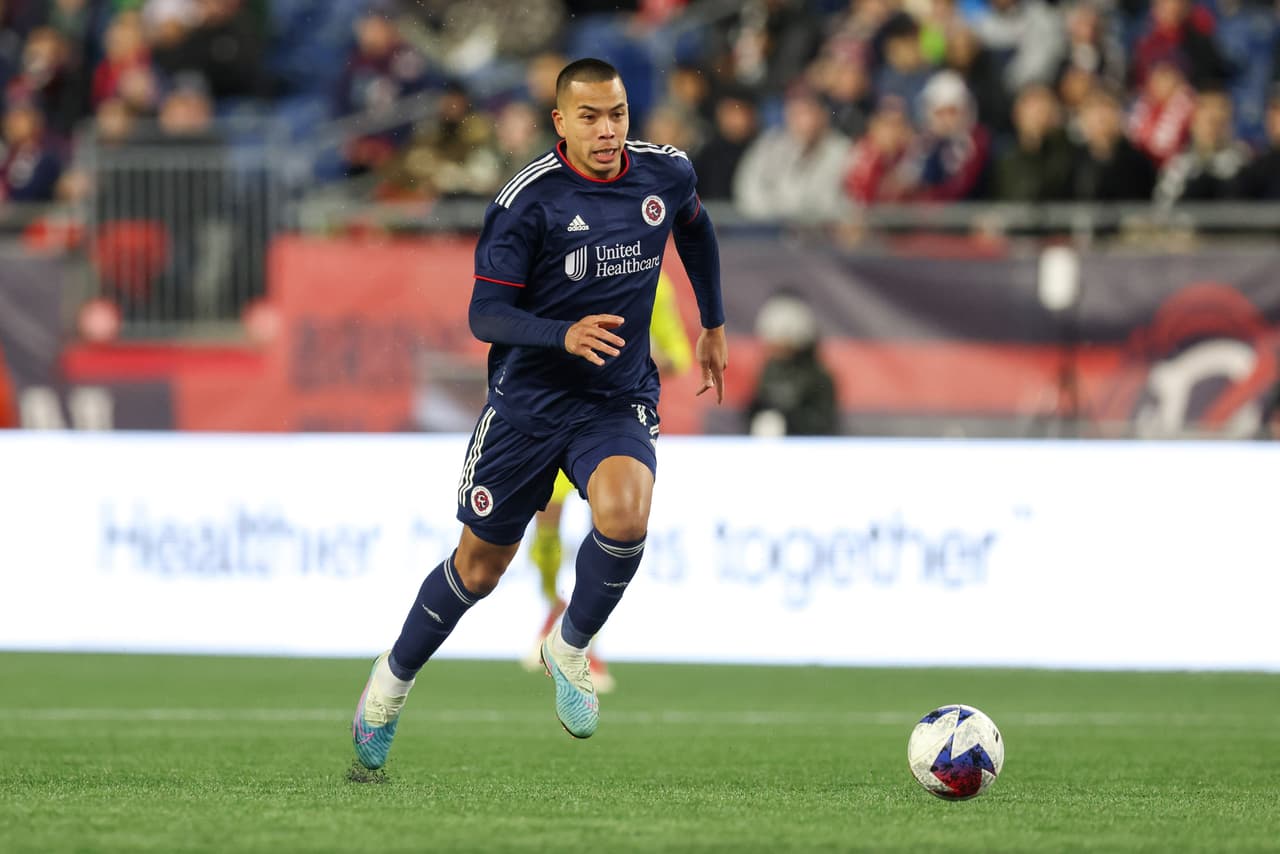 Delantero - BOBBY WOOD (New England Revolution)