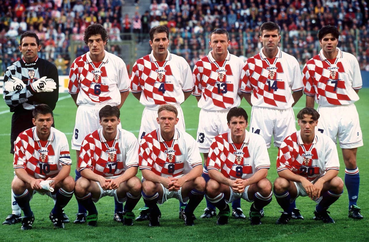 Francia 1998 fue su punto máximo. Croacia logró el tercer lugar con Bilic y Darío Simic como zagueros centrales, marcando personalmente, e Igor Stimac como líbero.