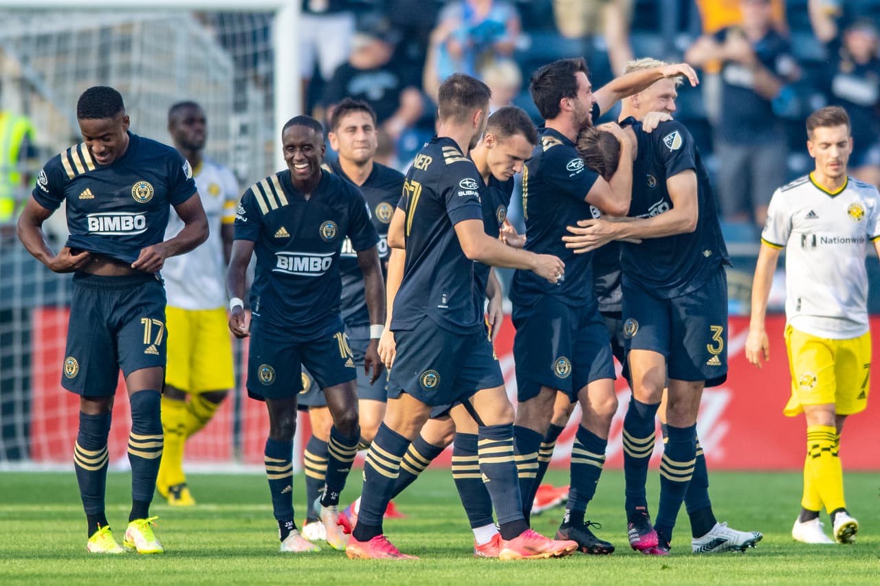 En Philadelphia, el Union gozó con un contundente 3-0 sobre Columbus Crew SC.
<br>