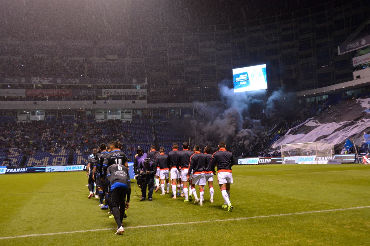 Una muy buena presencia de público hubo en el Estadio Cuauhtémoc para el segundo encuentro de la jornada.