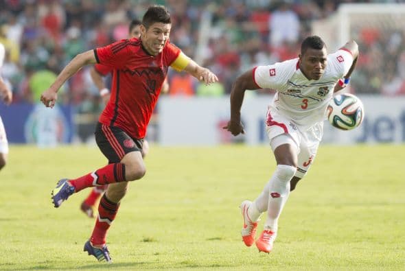 Dos delanteros que no viven su mejor momento en sus equipos pero que pueden dar un gran aporte al Tri para el próximo año donde Miguel Herrera deberá generar dos grupos de jugadores para la Copa América y la Copa Oro.