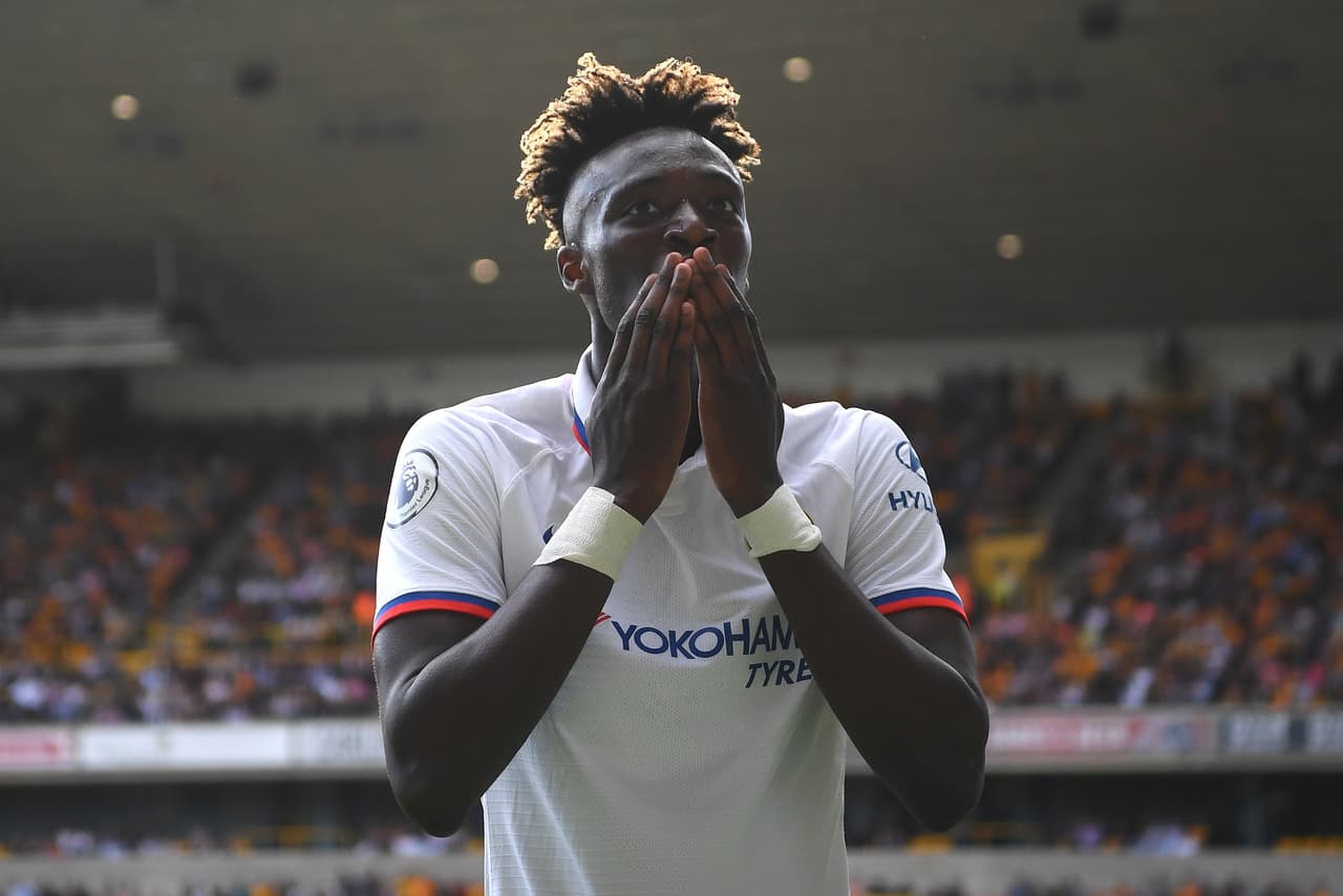 Chelsea venció 5-2 a Wolverhampton con hat-trick de Tammy Abraham, que se colocó como líder goleador con 7 tantos. Raúl Jiménez jugó 70' pero no anotó gol.