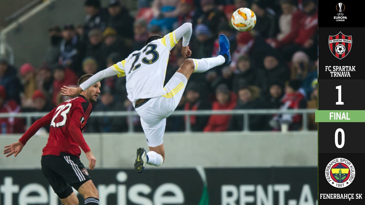 ¡Volvió! Diego Reyes, 90 en derrota del Fenerbahce en Europa League