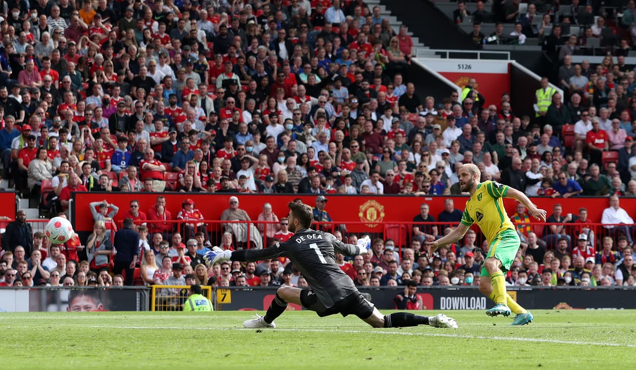 Manchester United se impuso 3-2 al Norwich con un hat-trick de Cristiano Ronaldo en la Jornada 33.
