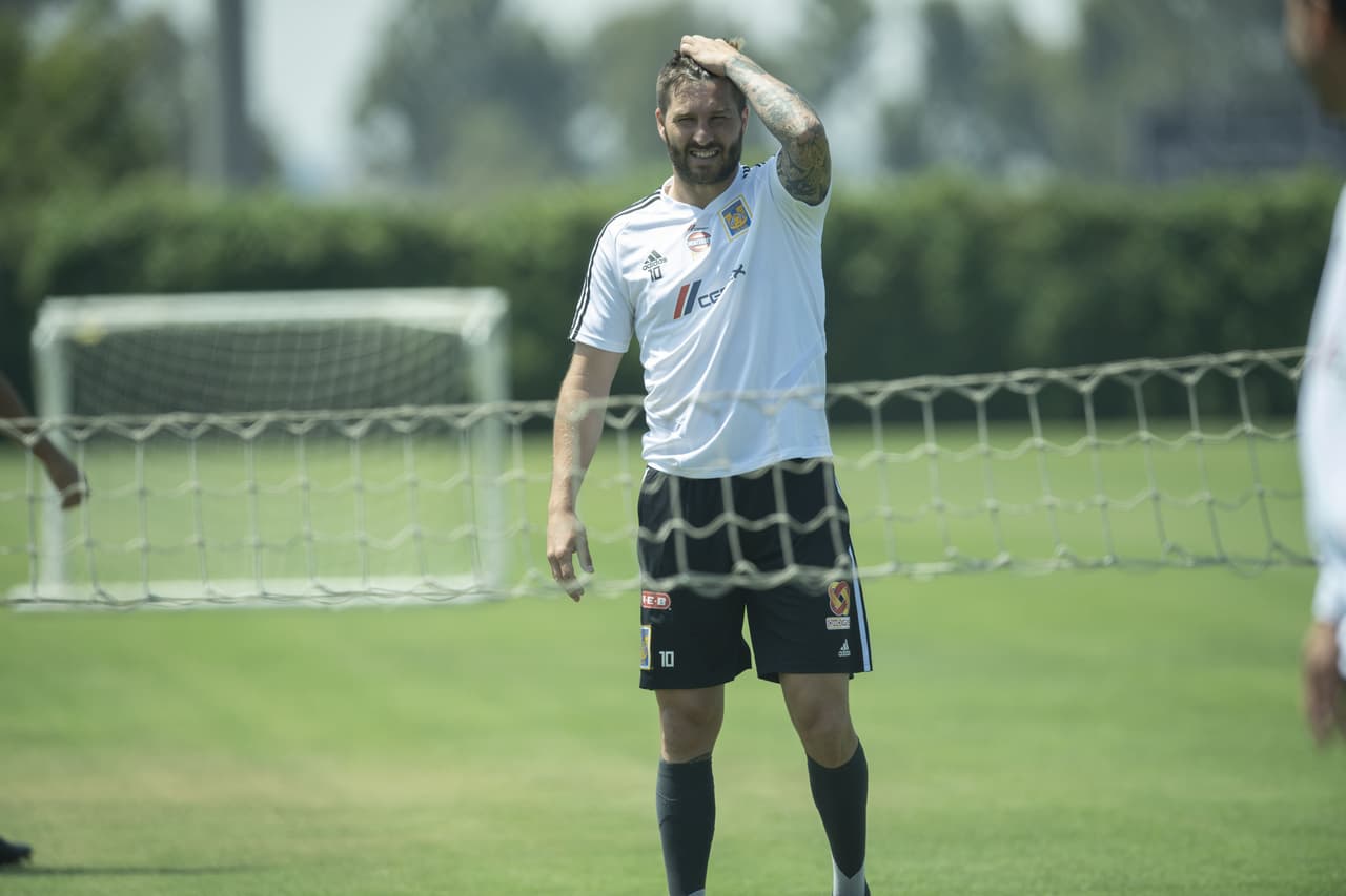 Gignac mete un golazo en el entrenamiento de Tigres